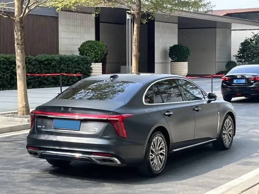 2023 HongQi H5 2.0T 224HP L4 8AT,autocango,china used car exporter,china ev exporter,chinese used car exporter,chinese used ev exporter