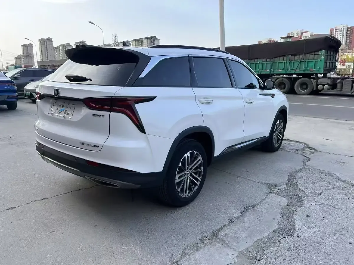2021 ChangAn CS75 Plus 1.5T 178HP L4 6AT,autocango,china used car exporter,china ev exporter,chinese used car exporter,chinese used ev exporter