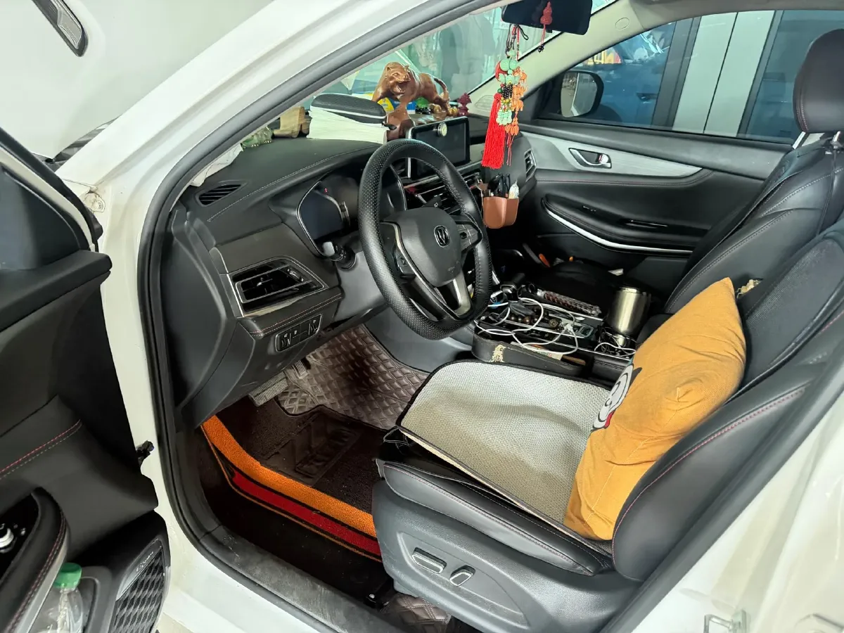 2021 ChangAn CS75 1.5T 178HP L4 7DCT,autocango,china used car exporter,china ev exporter,chinese used car exporter,chinese used ev exporter