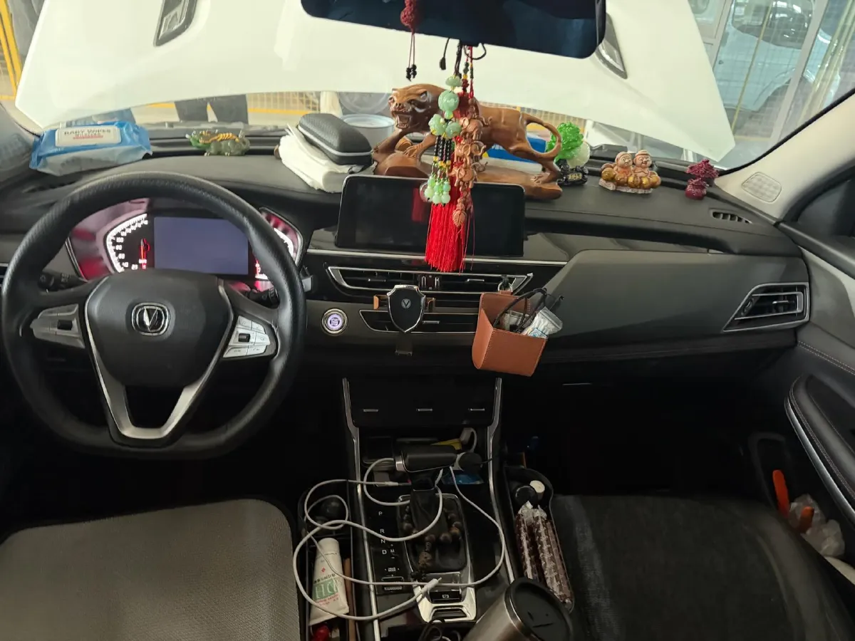 2021 ChangAn CS75 1.5T 178HP L4 7DCT,autocango,china used car exporter,china ev exporter,chinese used car exporter,chinese used ev exporter