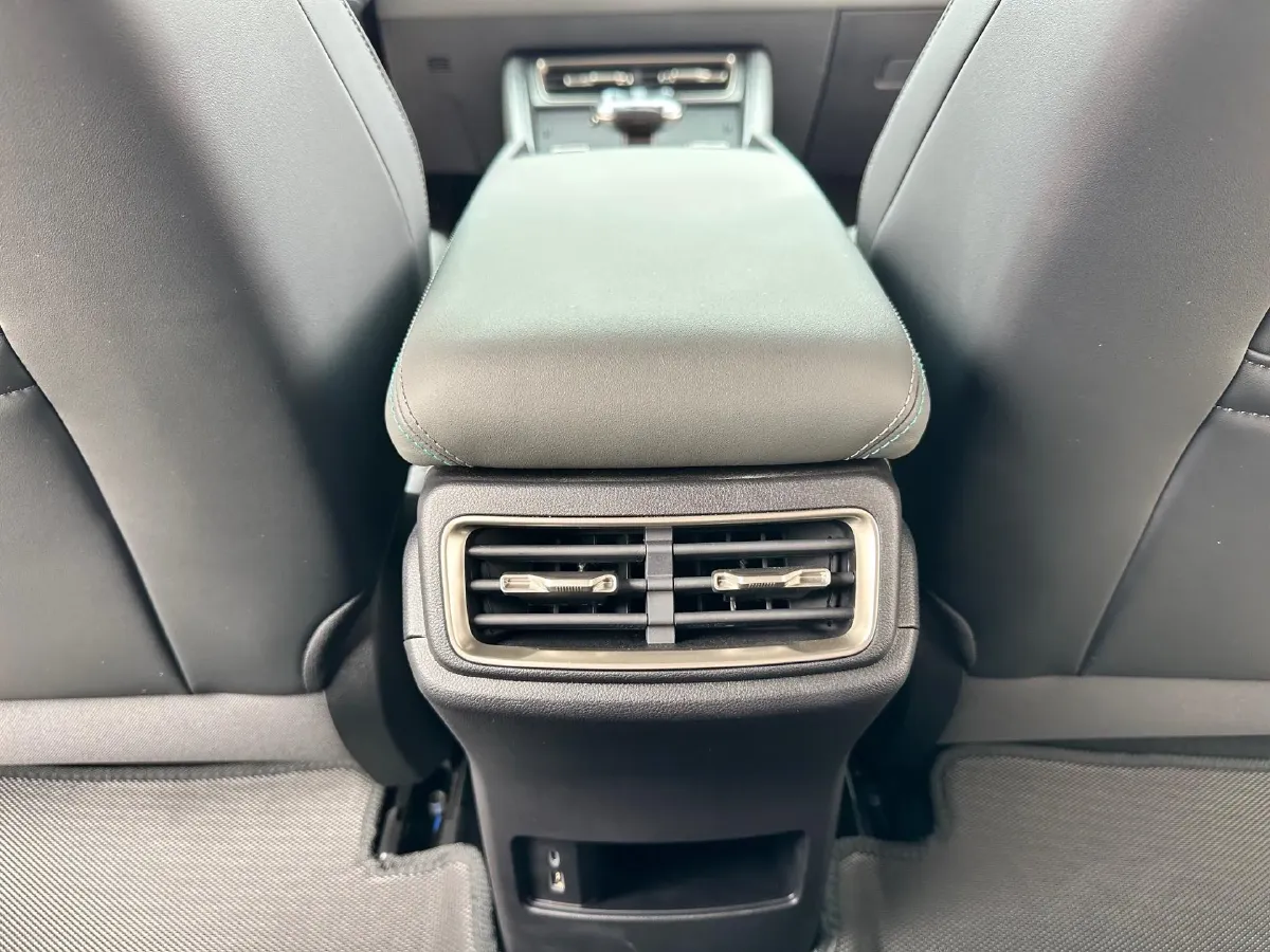 2025 BYD QinL 1.5L 101HP L4 E-CVT PHEV 10.08KWH,autocango,china used car exporter,china ev exporter,chinese used car exporter,chinese used ev exporter