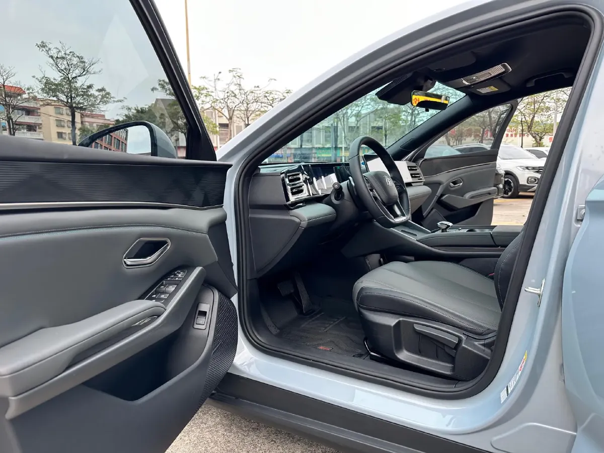 2025 BYD QinL 1.5L 101HP L4 E-CVT PHEV 10.08KWH,autocango,china used car exporter,china ev exporter,chinese used car exporter,chinese used ev exporter