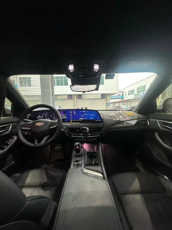 2024 Cadillac CT5 2.0T 237HP L4 10AT,autocango,china used car exporter,china ev exporter,chinese used car exporter,chinese used ev exporter