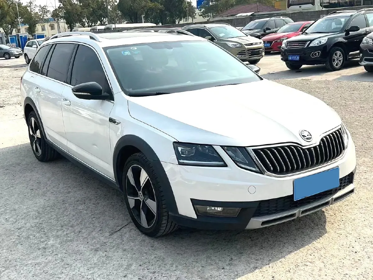 2019 Skoda Octavia 1.4T 150HP L4 7DCT,autocango,china used car exporter,china ev exporter,chinese used car exporter,chinese used ev exporter