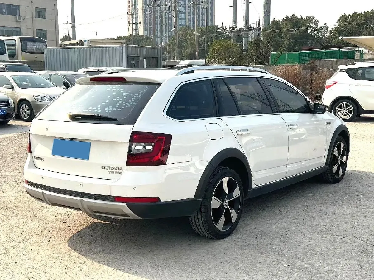 2019 Skoda Octavia 1.4T 150HP L4 7DCT,autocango,china used car exporter,china ev exporter,chinese used car exporter,chinese used ev exporter