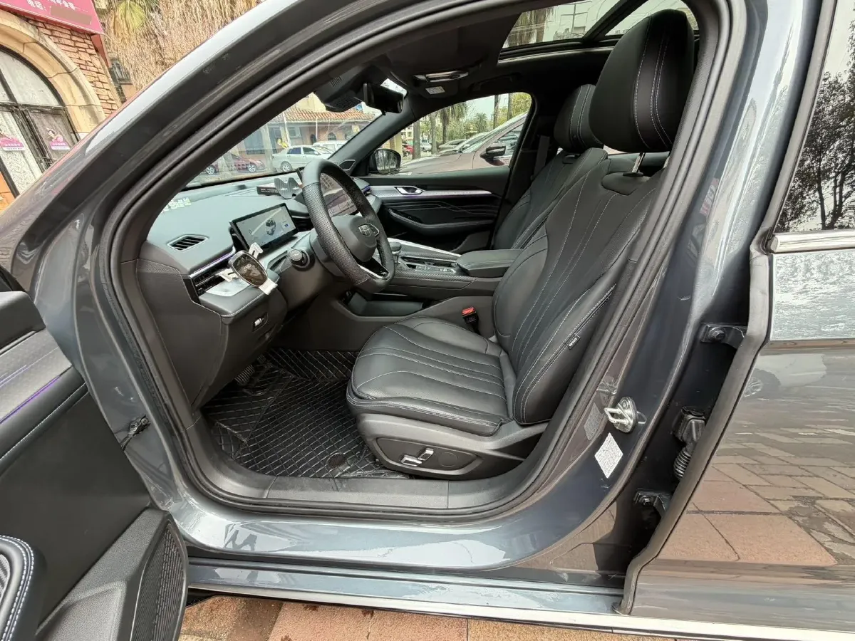 2025 Geely Preface 1.5T 181HP L4 7DCT,autocango,china used car exporter,china ev exporter,chinese used car exporter,chinese used ev exporter