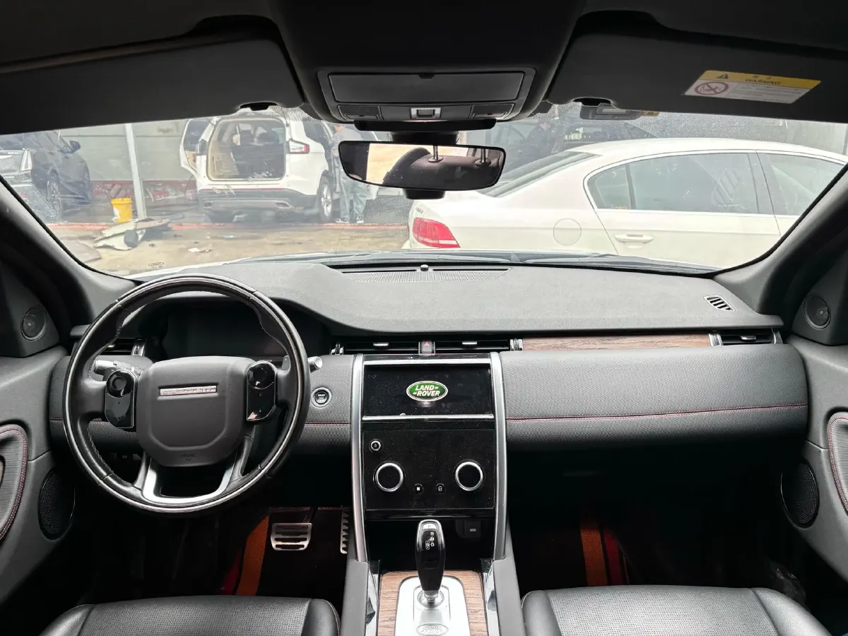 2020 Land Rover Discovery Sport 2.0T 249HP L4 9AT,autocango,china used car exporter,china ev exporter,chinese used car exporter,chinese used ev exporter