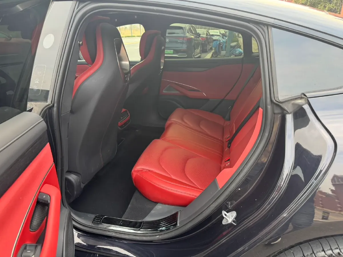 2024 MI SU7 BEV 101KWH,autocango,china used car exporter,china ev exporter,chinese used car exporter,chinese used ev exporter