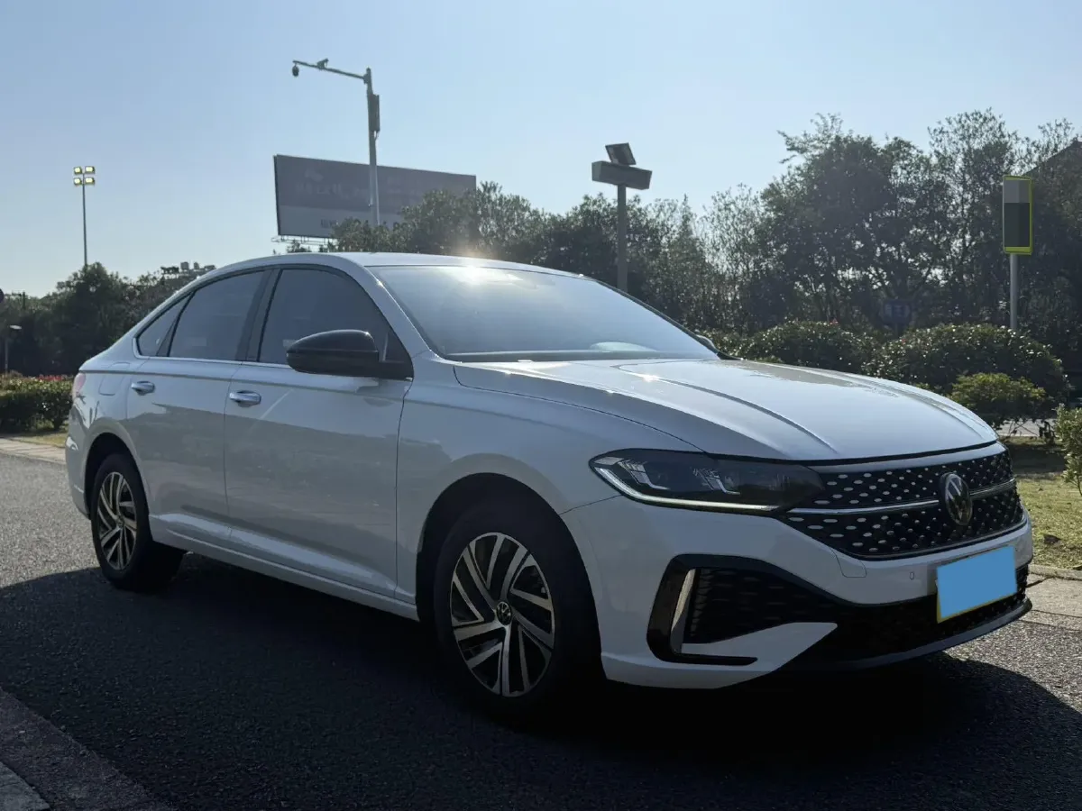 2024 Volkswagen Lavida 1.5T 160HP L4 7DCT,autocango,china used car exporter,china ev exporter,chinese used car exporter,chinese used ev exporter