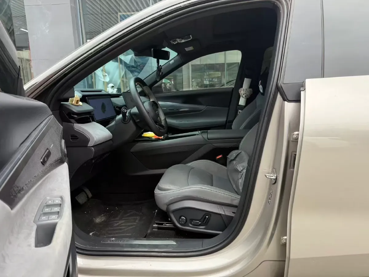 2024 LYNK&CO 08 EM-P 1.5T 163HP L4 3DHT PHEV 21.2KWH,autocango,china used car exporter,china ev exporter,chinese used car exporter,chinese used ev exporter