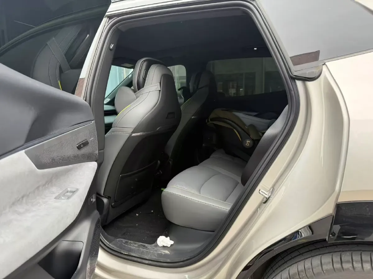 2024 LYNK&CO 08 EM-P 1.5T 163HP L4 3DHT PHEV 21.2KWH,autocango,china used car exporter,china ev exporter,chinese used car exporter,chinese used ev exporter