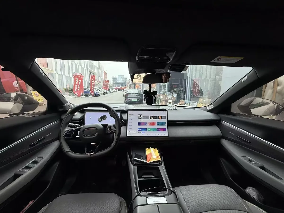 2024 LYNK&CO 08 EM-P 1.5T 163HP L4 3DHT PHEV 21.2KWH,autocango,china used car exporter,china ev exporter,chinese used car exporter,chinese used ev exporter