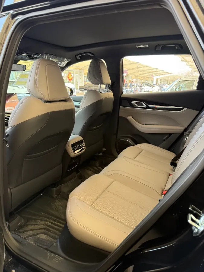 2025 Geely StarRay 1.5T 181HP L4 7DCT,autocango,china used car exporter,china ev exporter,chinese used car exporter,chinese used ev exporter