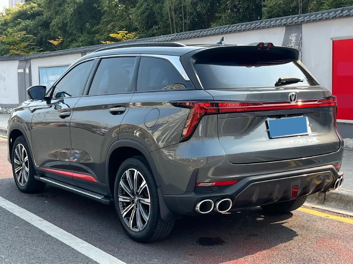 2022 ChangAn CS75 Plus 2.0T 233HP L4 8AT,autocango,china used car exporter,china ev exporter,chinese used car exporter,chinese used ev exporter