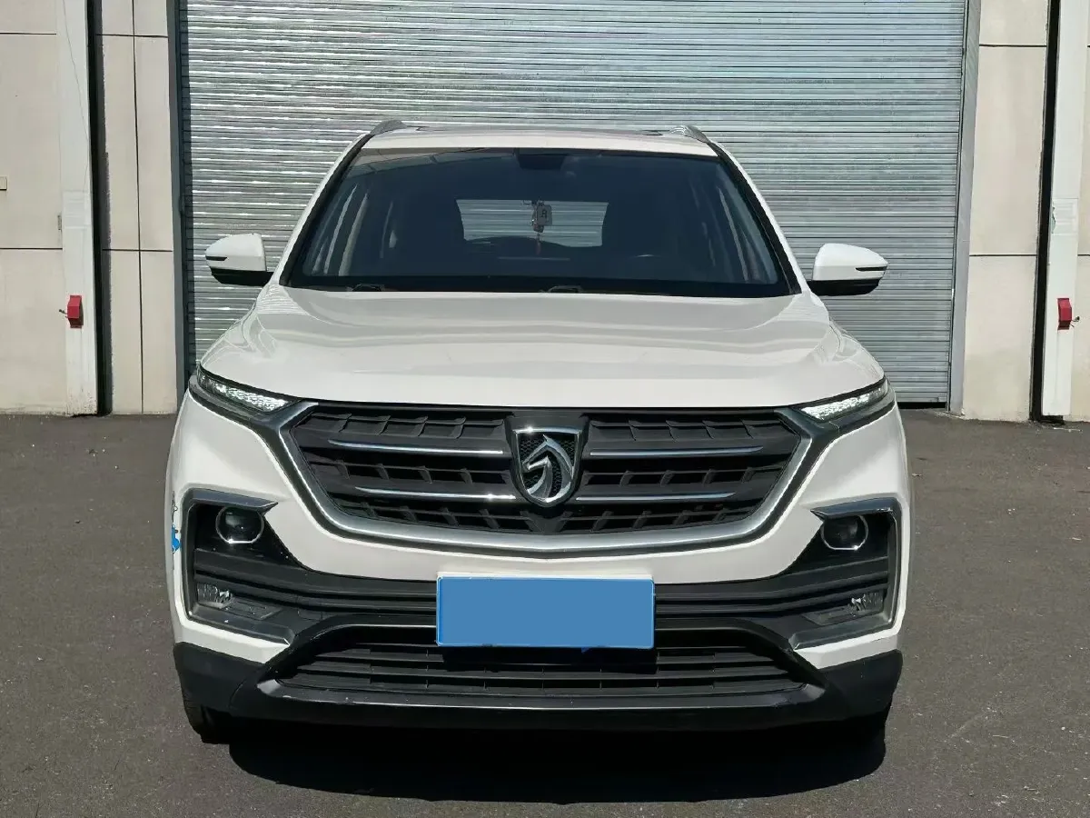 2019 BaoJun 530 1.5T 151HP L4 CVT,autocango,china used car exporter,china ev exporter,chinese used car exporter,chinese used ev exporter