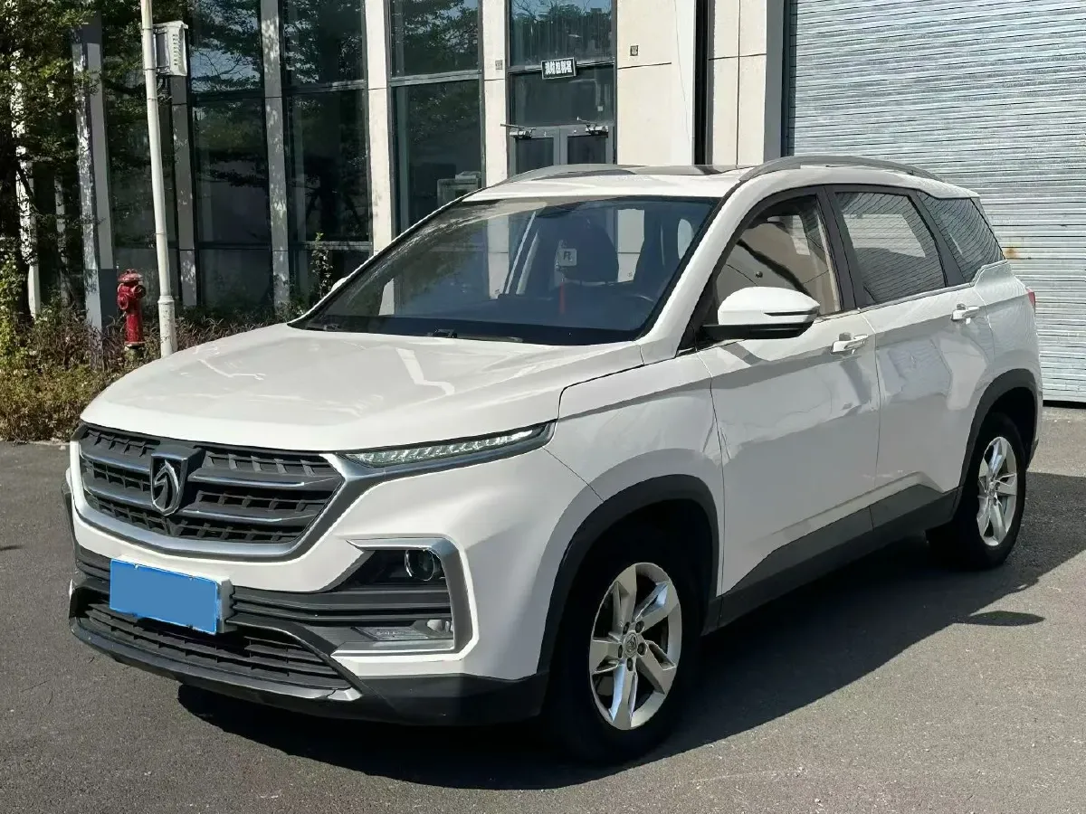 2019 BaoJun 530 1.5T 151HP L4 CVT,autocango,china used car exporter,china ev exporter,chinese used car exporter,chinese used ev exporter