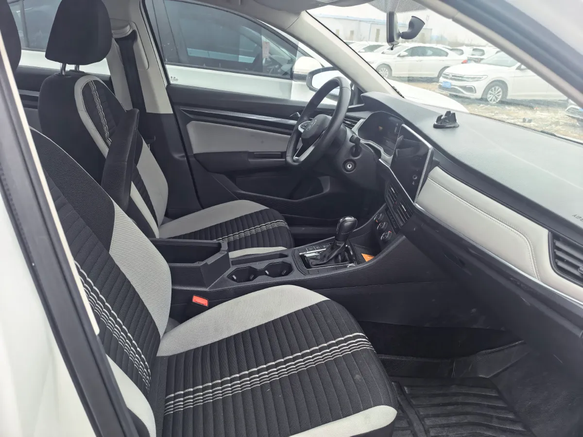 2024 Volkswagen Bora 1.2T 116HP L4 7DCT,autocango,china used car exporter,china ev exporter,chinese used car exporter,chinese used ev exporter