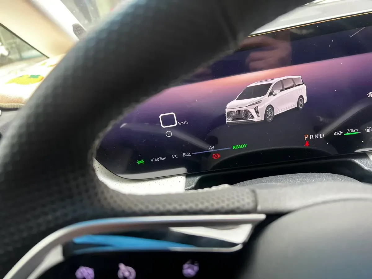 2024 Buick GL8 1.5T 180HP L4 2DHT PHEV 24.4KWH,autocango,china used car exporter,china ev exporter,chinese used car exporter,chinese used ev exporter