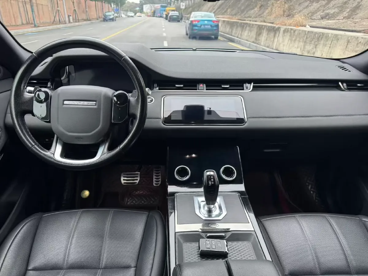 2020 Land Rover Range Rover Evoque 2.0T 249HP L4 9AT,autocango,china used car exporter,china ev exporter,chinese used car exporter,chinese used ev exporter