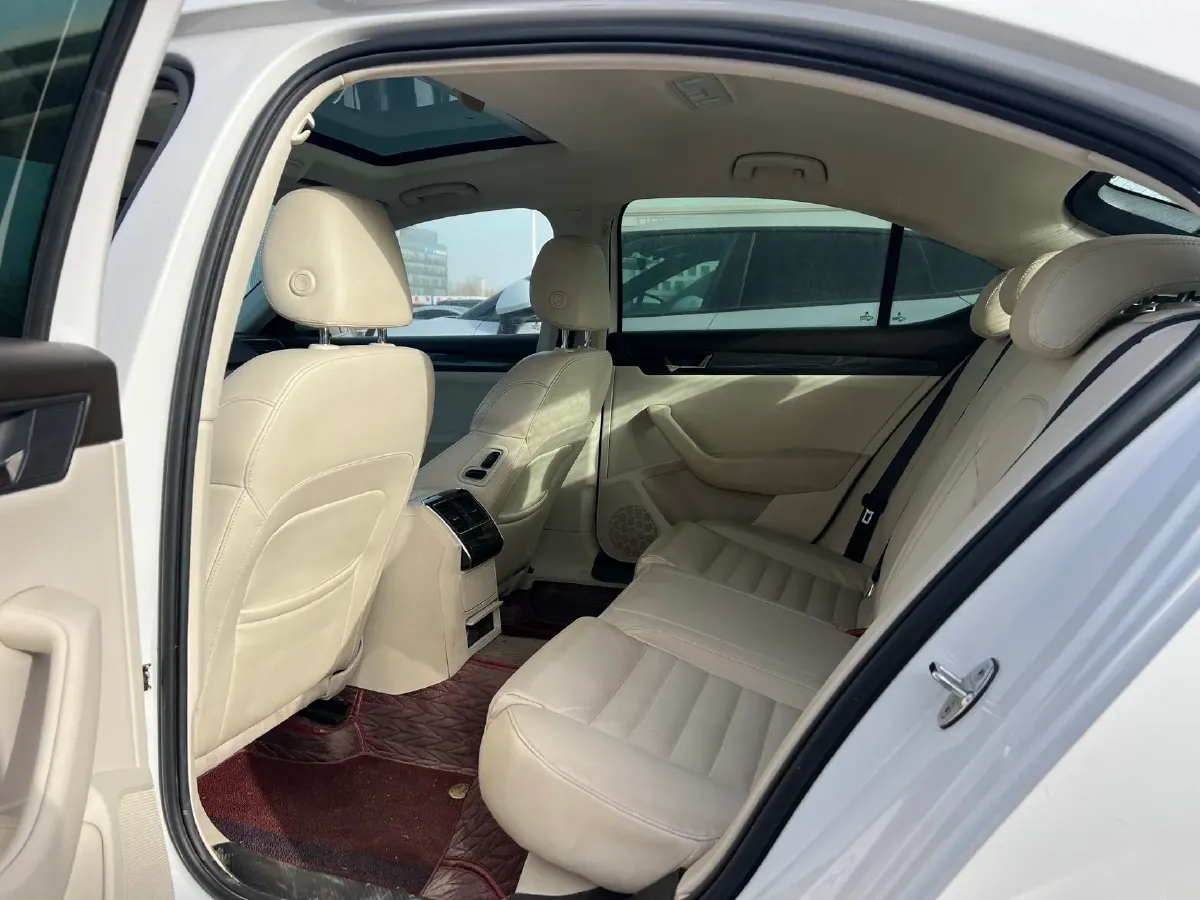 2016 Skoda Superb 1.4T 150HP L4 7DCT,autocango,china used car exporter,china ev exporter,chinese used car exporter,chinese used ev exporter