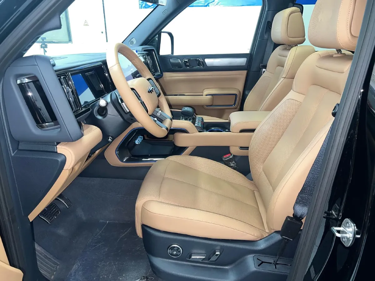 2025 FangChengBao Bao 5 1.5T 194HP L4 E-CVT PHEV,autocango,china used car exporter,china ev exporter,chinese used car exporter,chinese used ev exporter