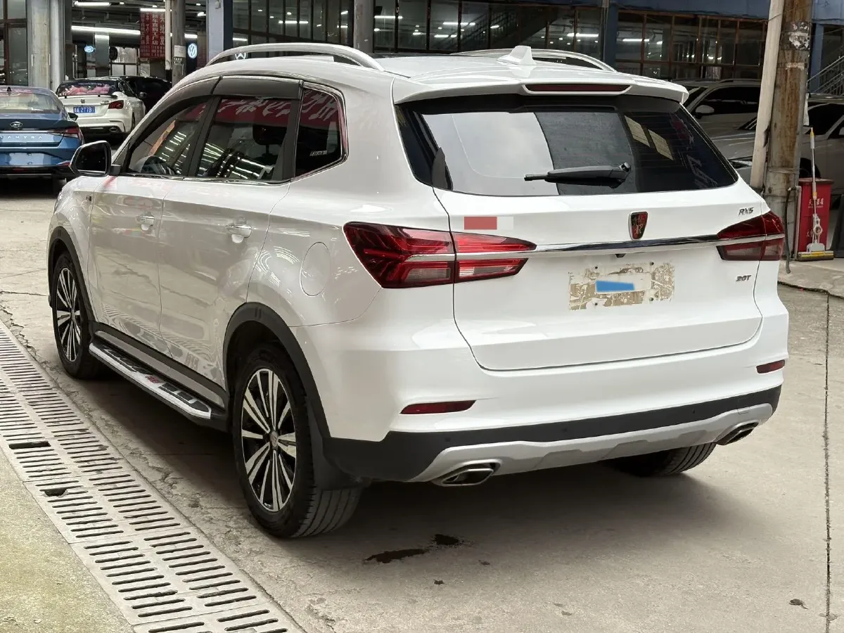 2020 Roewe i6 1.5T 169HP L4 7DCT,autocango,china used car exporter,china ev exporter,chinese used car exporter,chinese used ev exporter