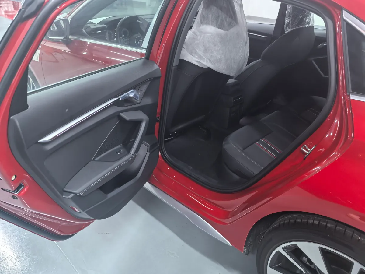 2024 Audi A3 1.4T 150HP L4 7DCT,autocango,china used car exporter,china ev exporter,chinese used car exporter,chinese used ev exporter