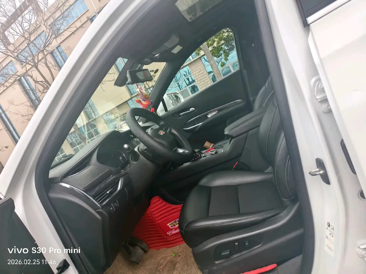 2021 Cadillac XT4 2.0T 237HP L4 9AT,autocango,china used car exporter,china ev exporter,chinese used car exporter,chinese used ev exporter