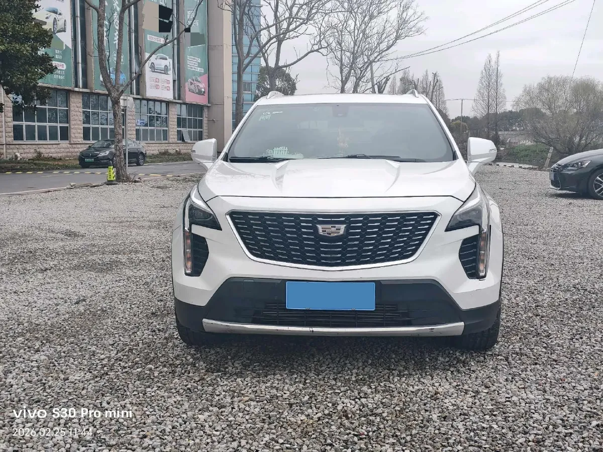 2021 Cadillac XT4 2.0T 237HP L4 9AT,autocango,china used car exporter,china ev exporter,chinese used car exporter,chinese used ev exporter