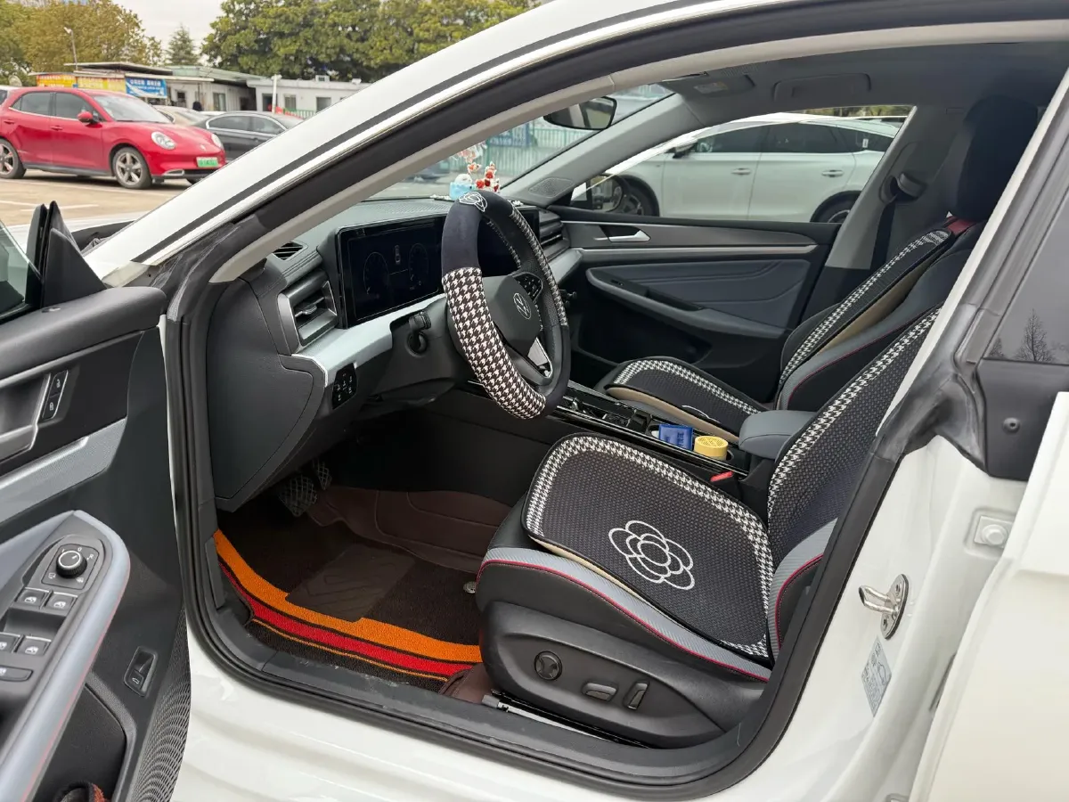 2023 Volkswagen Lamando 1.4T 150HP L4 7DCT,autocango,china used car exporter,china ev exporter,chinese used car exporter,chinese used ev exporter