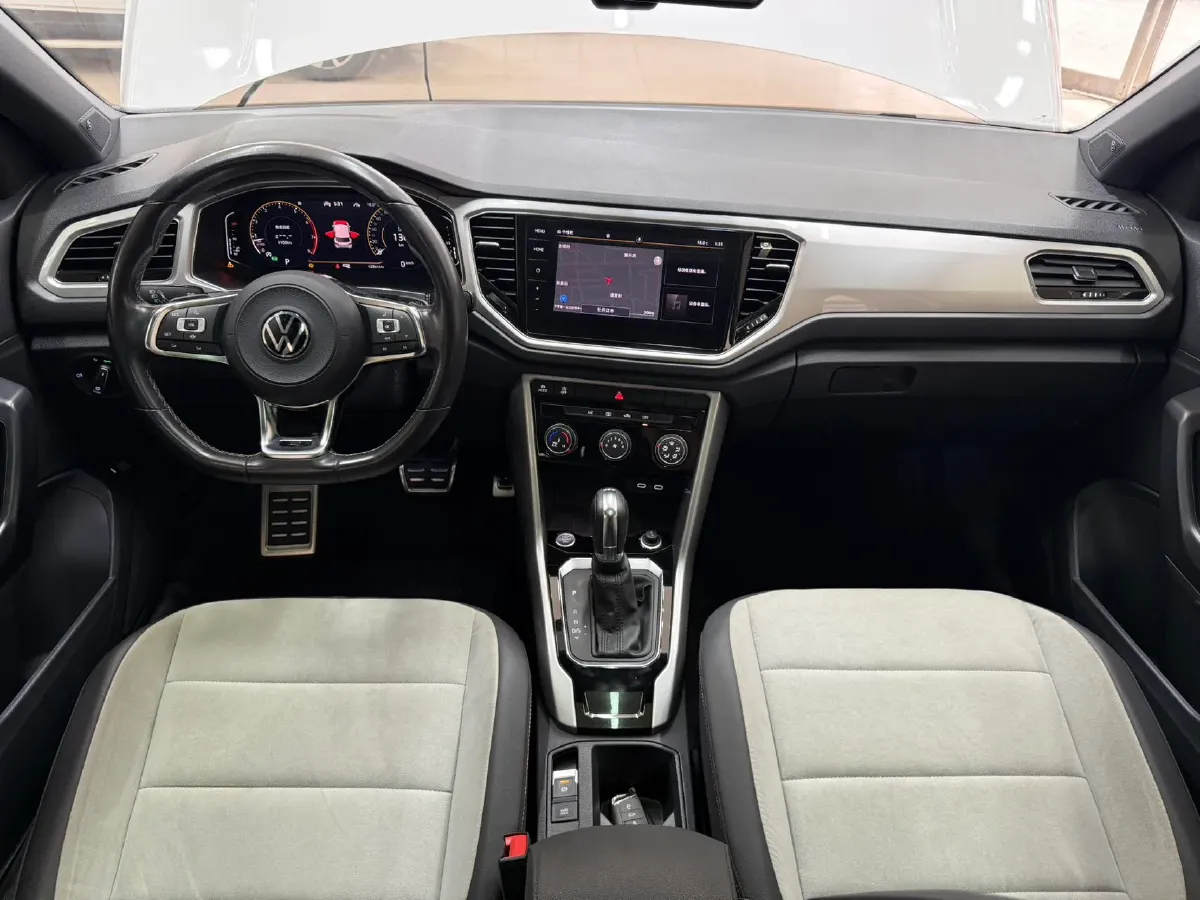 2021 Volkswagen T-Roc 1.4T 150HP L4 7DCT,autocango,china used car exporter,china ev exporter,chinese used car exporter,chinese used ev exporter