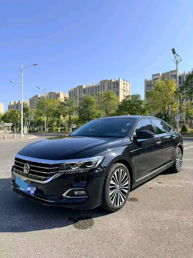 2019 Volkswagen Passat 2.0T 186HP L4 7DCT,autocango,china used car exporter,china ev exporter,chinese used car exporter,chinese used ev exporter