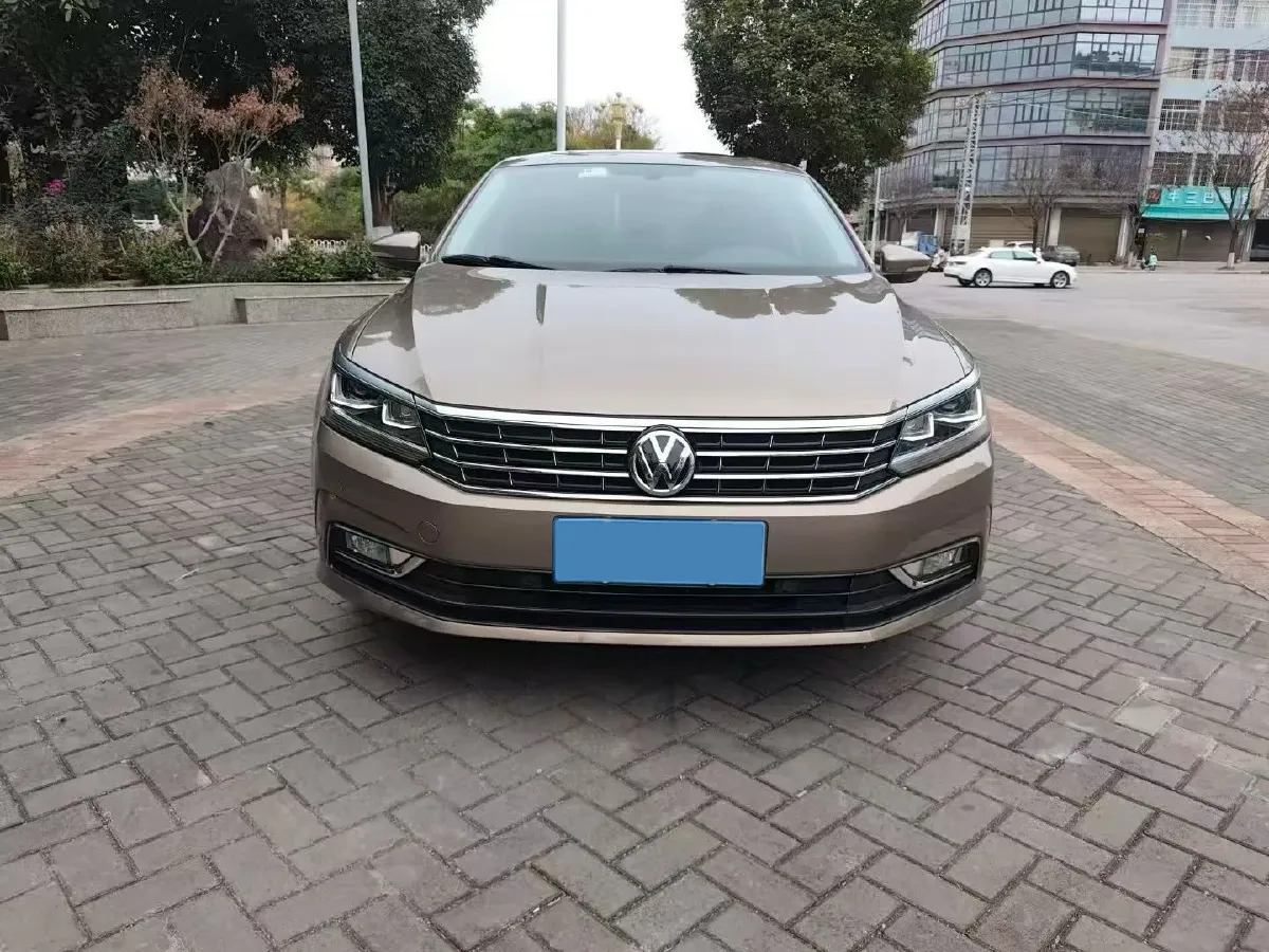 2017 Volkswagen Passat 1.8T 180HP L4 7DCT,autocango,china used car exporter,china ev exporter,chinese used car exporter,chinese used ev exporter