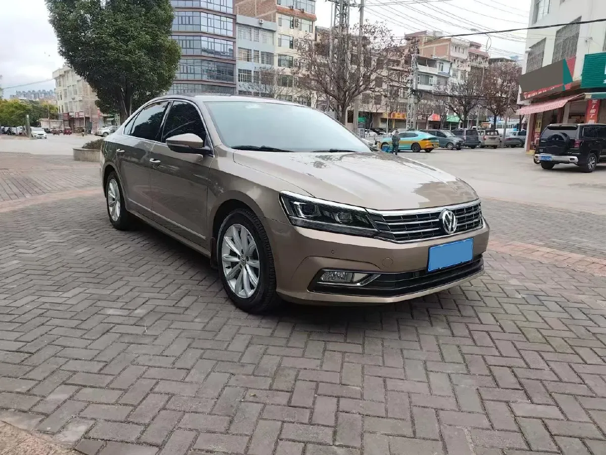 2017 Volkswagen Passat 1.8T 180HP L4 7DCT,autocango,china used car exporter,china ev exporter,chinese used car exporter,chinese used ev exporter