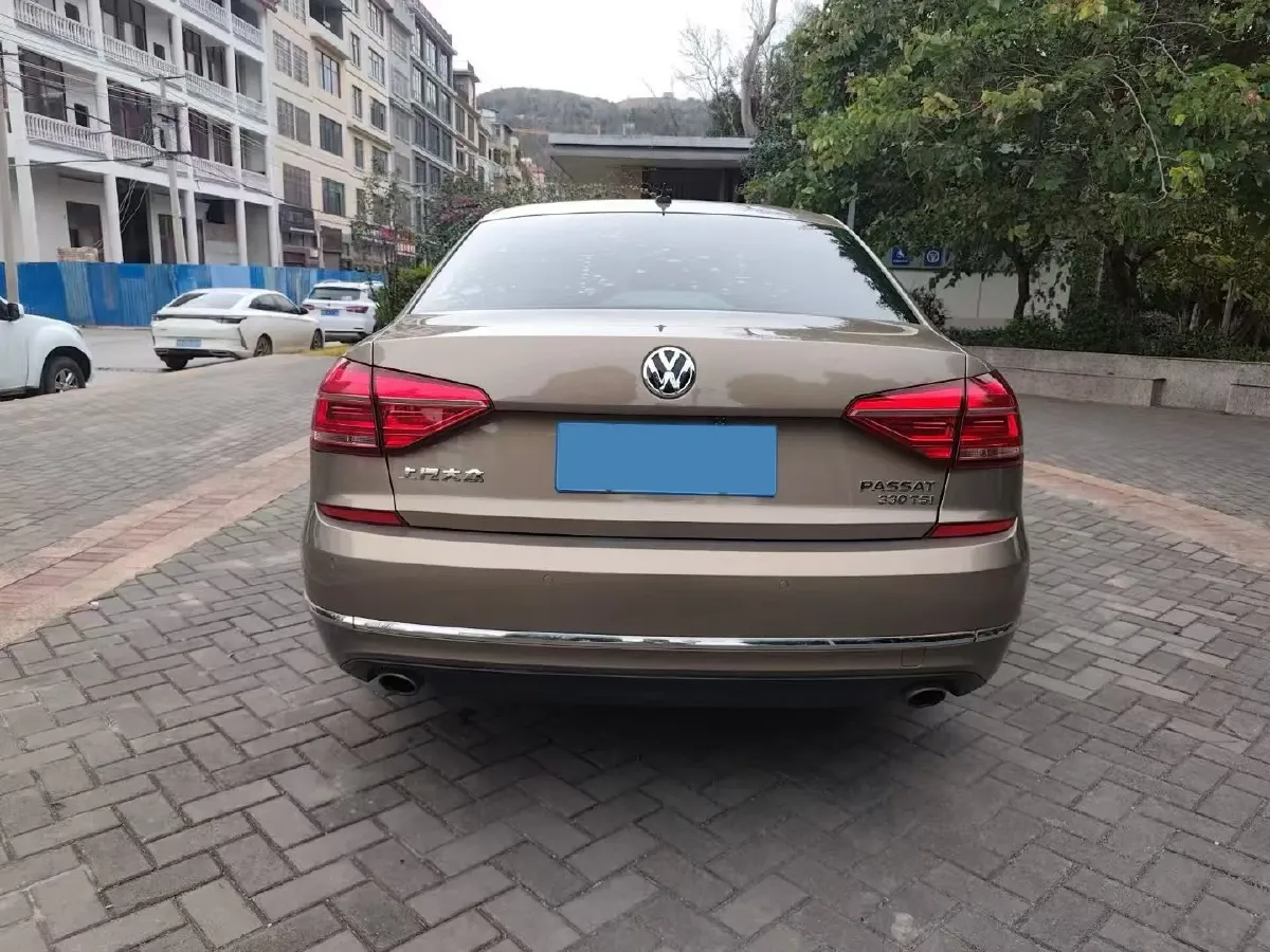 2017 Volkswagen Passat 1.8T 180HP L4 7DCT,autocango,china used car exporter,china ev exporter,chinese used car exporter,chinese used ev exporter