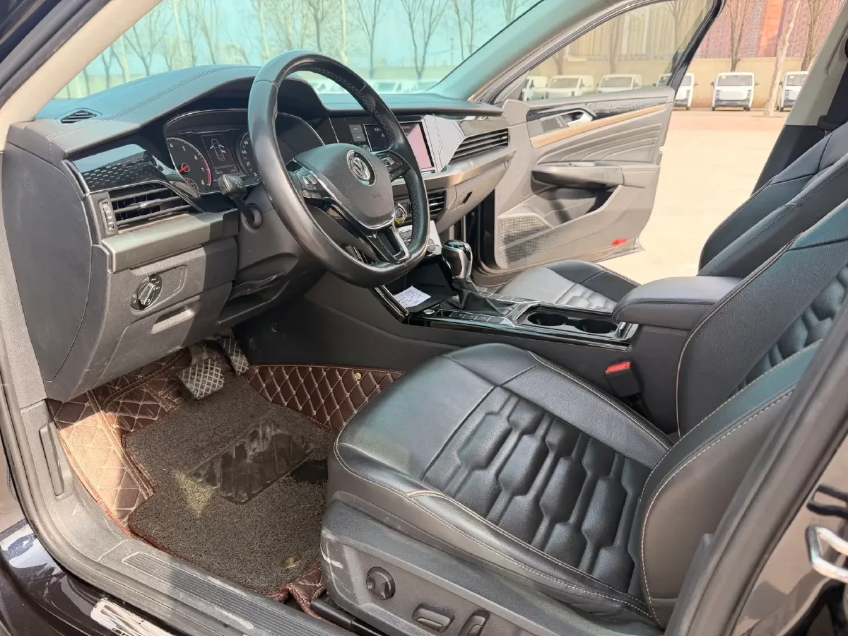 2019 Skoda Kodiak 2.0T 186HP L4 7DCT,autocango,china used car exporter,china ev exporter,chinese used car exporter,chinese used ev exporter