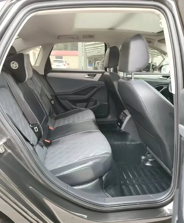 2024 Volkswagen Sagitar 1.5T 160HP L4 7DCT,autocango,china used car exporter,china ev exporter,chinese used car exporter,chinese used ev exporter