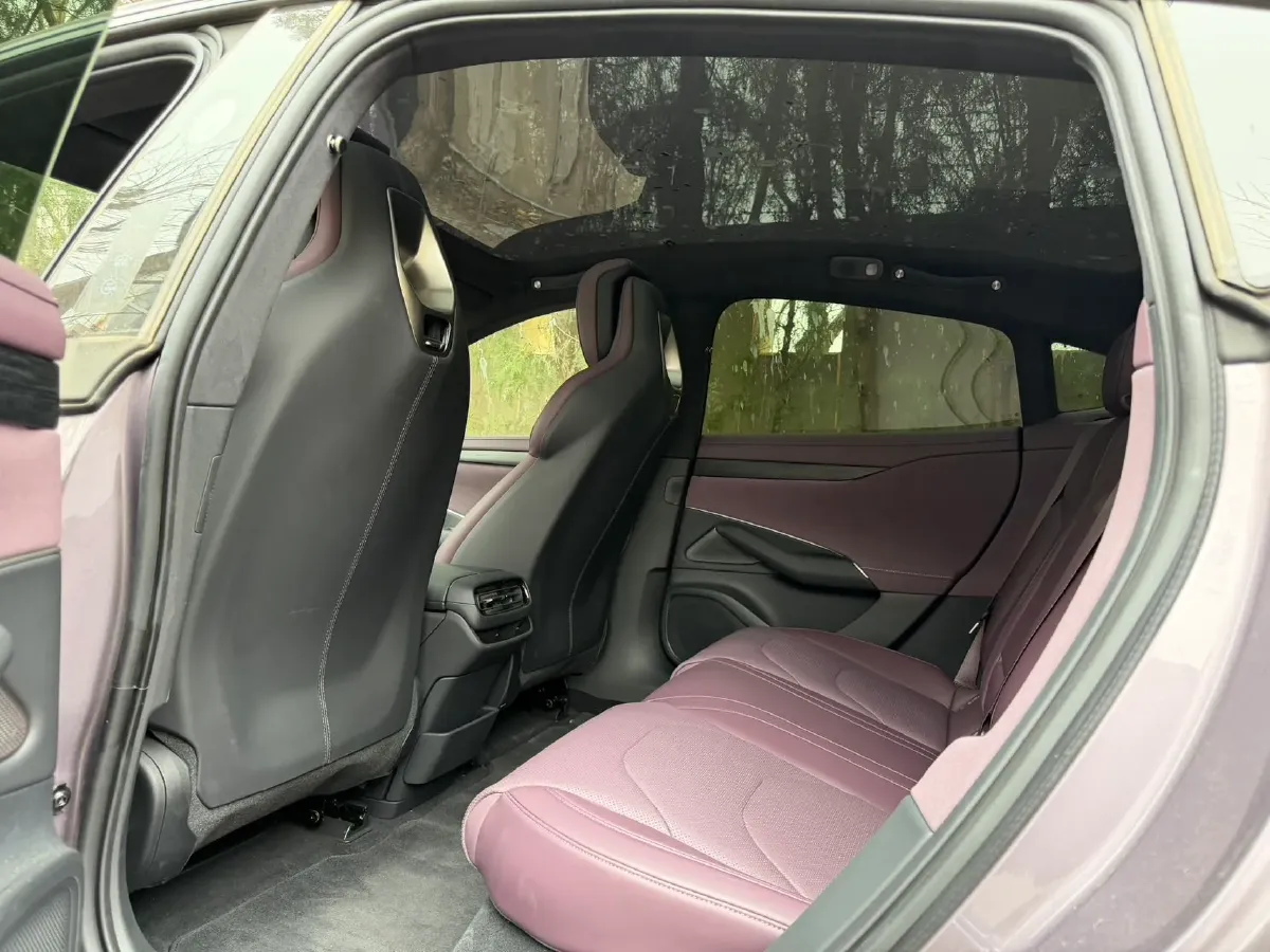 2024 MI SU7 BEV 101KWH,autocango,china used car exporter,china ev exporter,chinese used car exporter,chinese used ev exporter