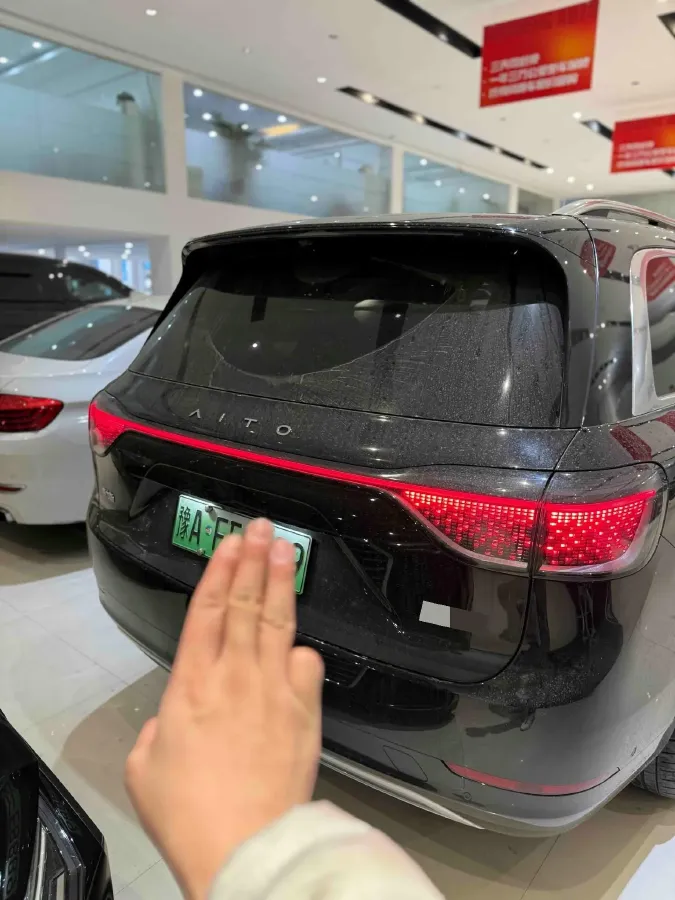 2024 AITO AITO M9 1.5T 152HP L4 REEV 42KWH,autocango,china used car exporter,china ev exporter,chinese used car exporter,chinese used ev exporter