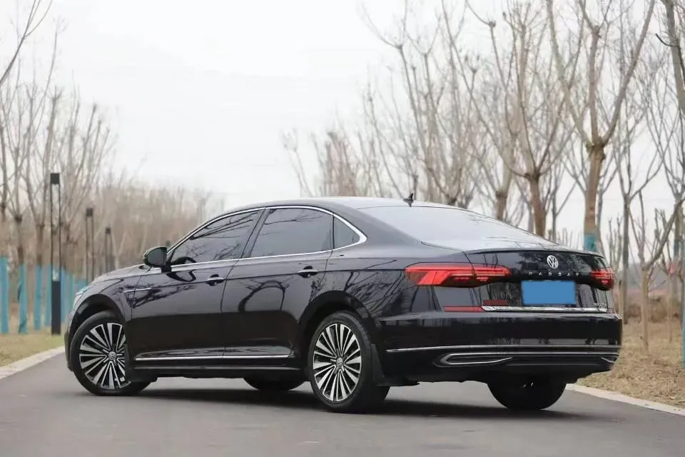 2019 Volkswagen Passat 2.0T 186HP L4 7DCT,autocango,china used car exporter,china ev exporter,chinese used car exporter,chinese used ev exporter