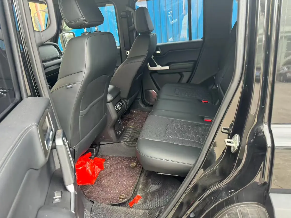 2024 212 212 T01 2.0T 252HP L4 8AT,autocango,china used car exporter,china ev exporter,chinese used car exporter,chinese used ev exporter