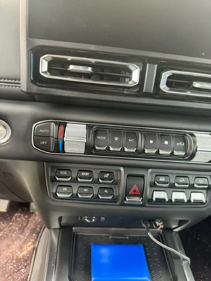 2024 212 212 T01 2.0T 252HP L4 8AT,autocango,china used car exporter,china ev exporter,chinese used car exporter,chinese used ev exporter