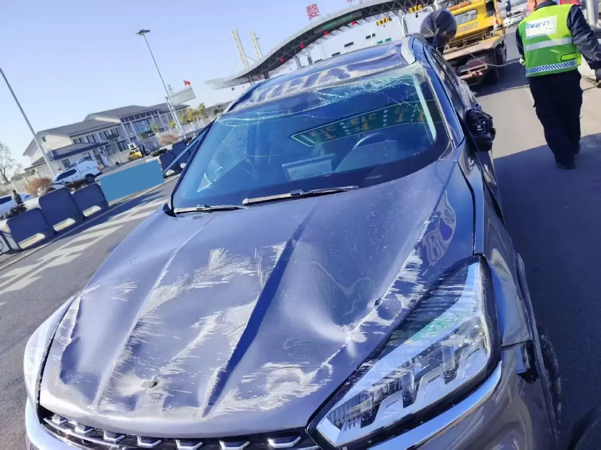 2021 Chery Tiggo 8 1.6T 197HP L4 7DCT,autocango,china used car exporter,china ev exporter,chinese used car exporter,chinese used ev exporter