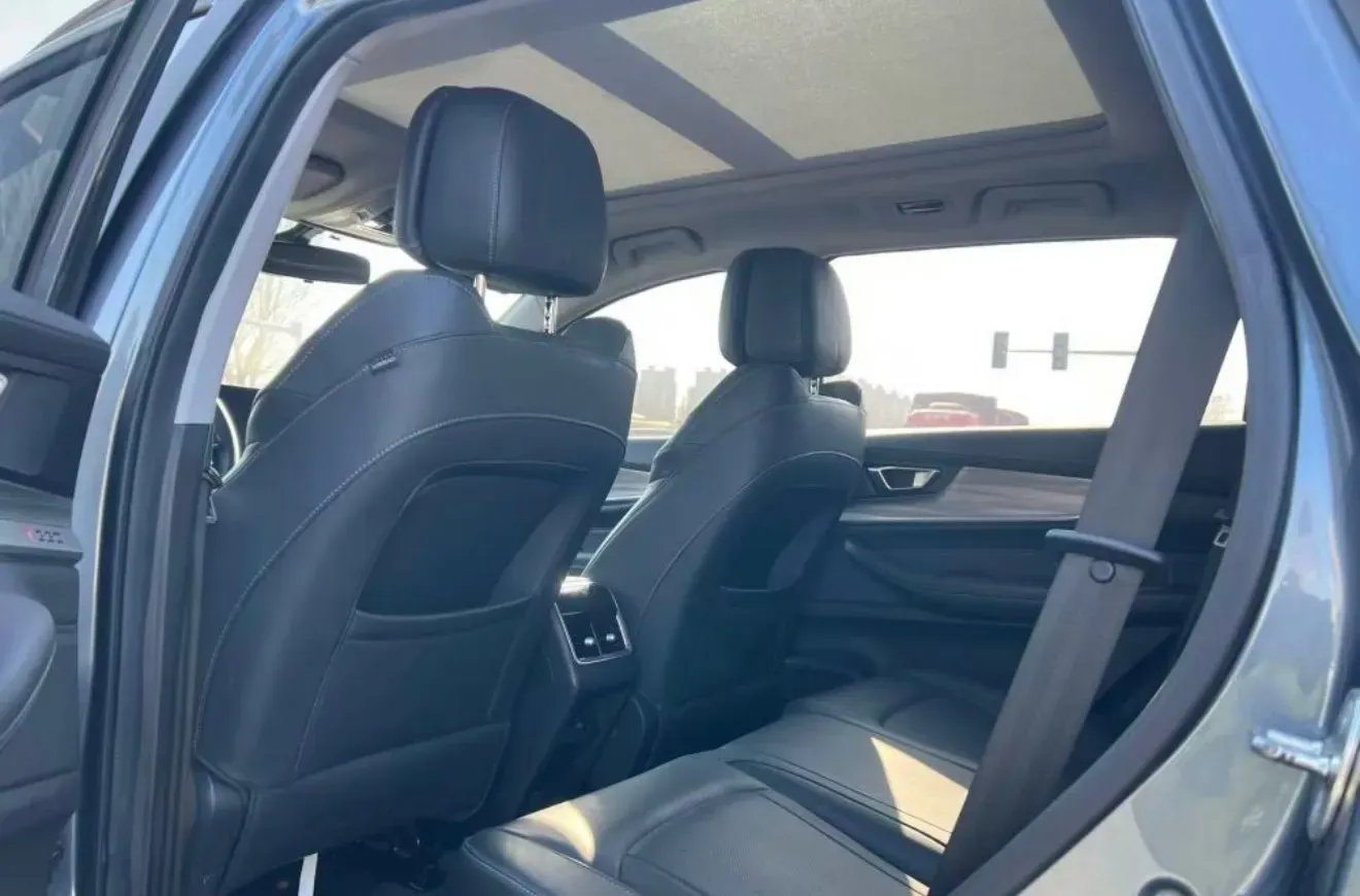 2021 Chery Tiggo 8 1.6T 197HP L4 7DCT,autocango,china used car exporter,china ev exporter,chinese used car exporter,chinese used ev exporter