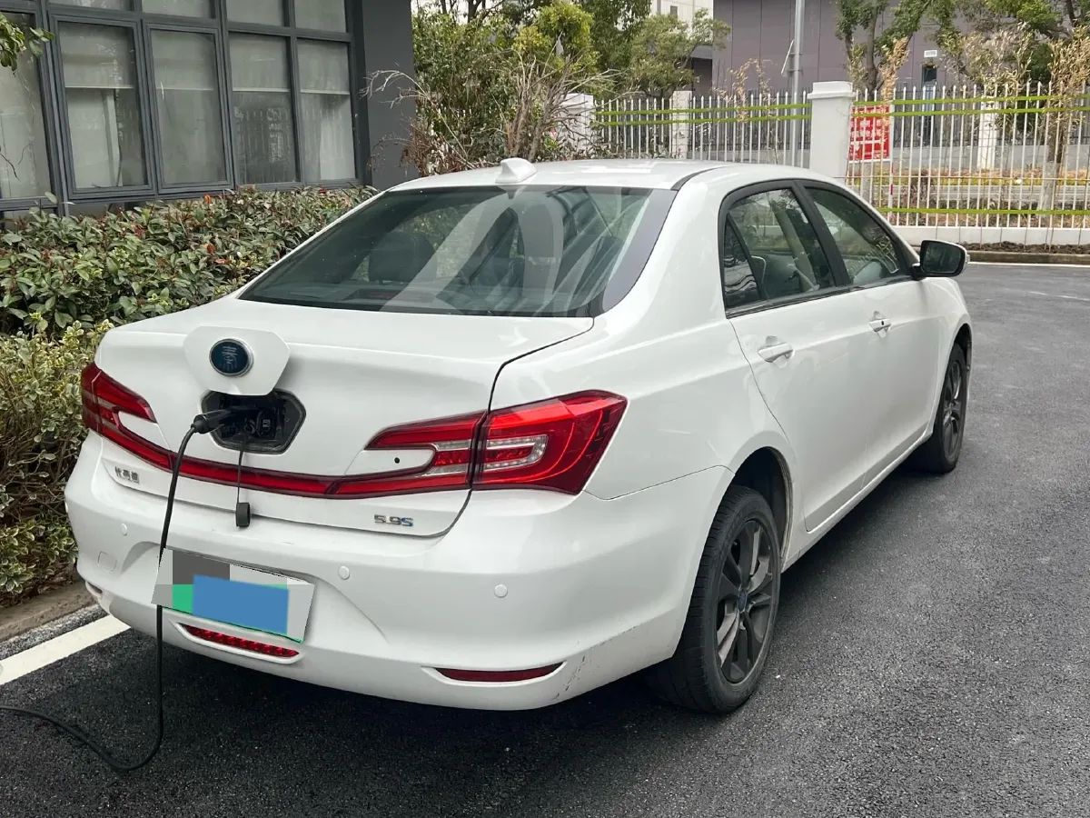 2017 BYD Qin 1.5T 154HP L4 6DCT PHEV 15.2KWH,autocango,china used car exporter,china ev exporter,chinese used car exporter,chinese used ev exporter