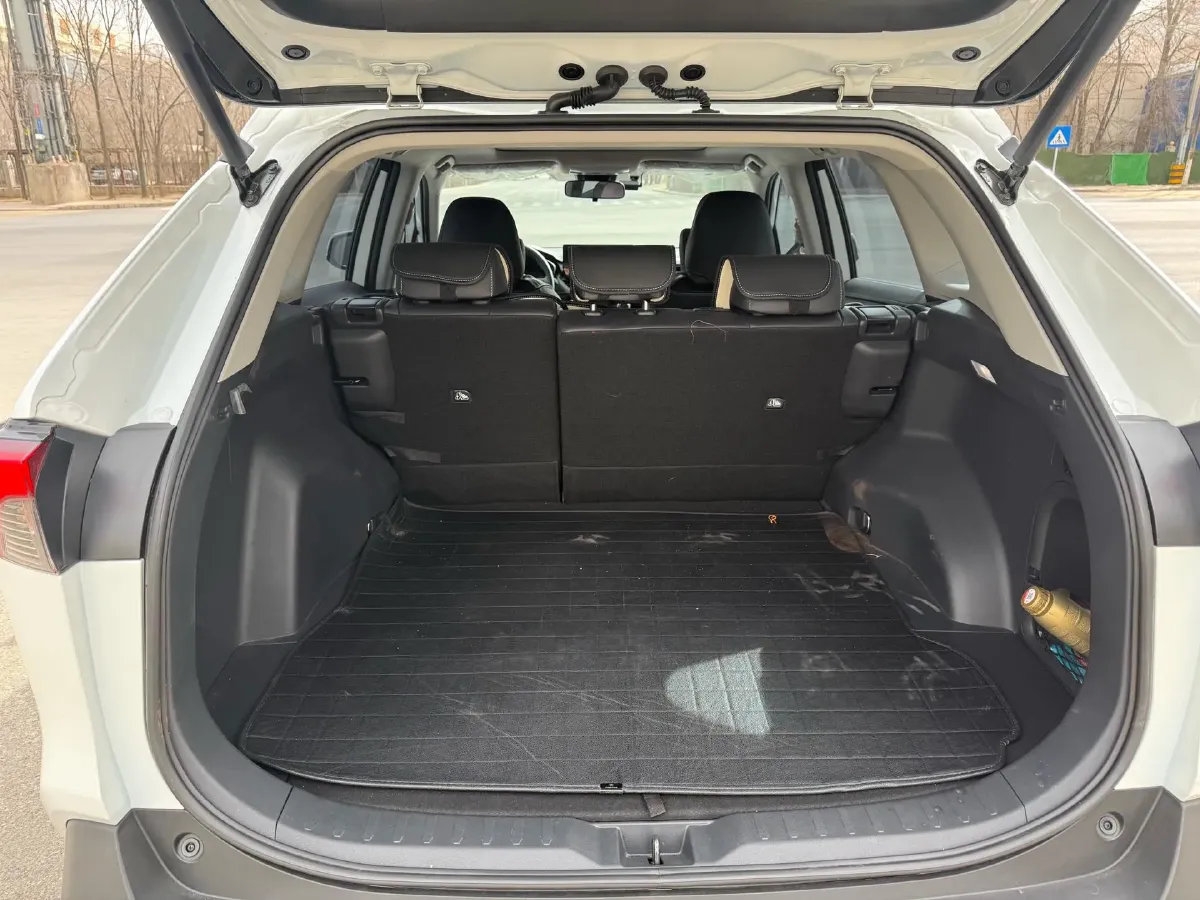 2024 Toyota RAV4 2.5L 178HP L4 E-CVT Hybrid,autocango,china used car exporter,china ev exporter,chinese used car exporter,chinese used ev exporter