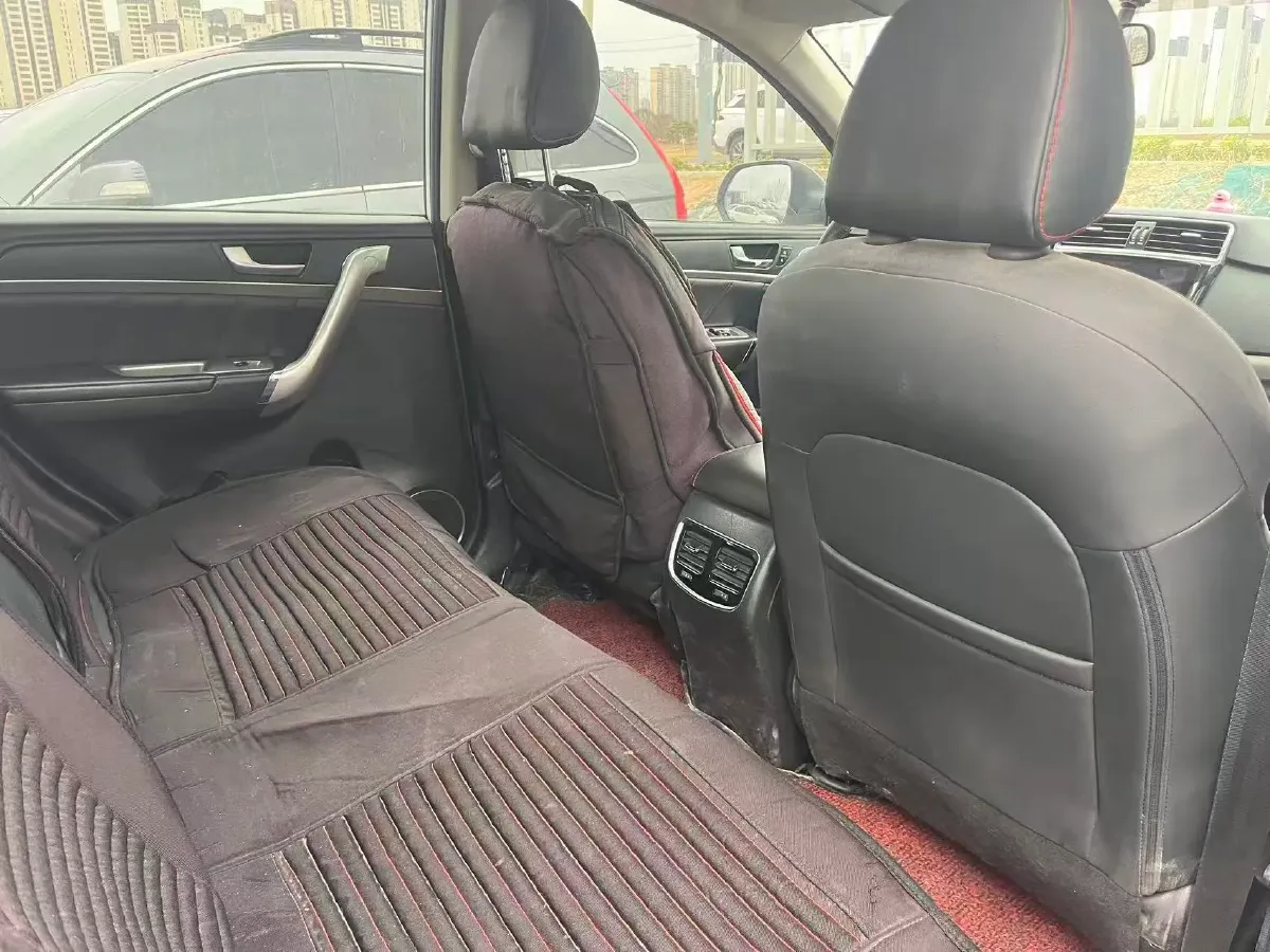 2019 Haval M6 1.5T 150HP L4 7DCT,autocango,china used car exporter,china ev exporter,chinese used car exporter,chinese used ev exporter
