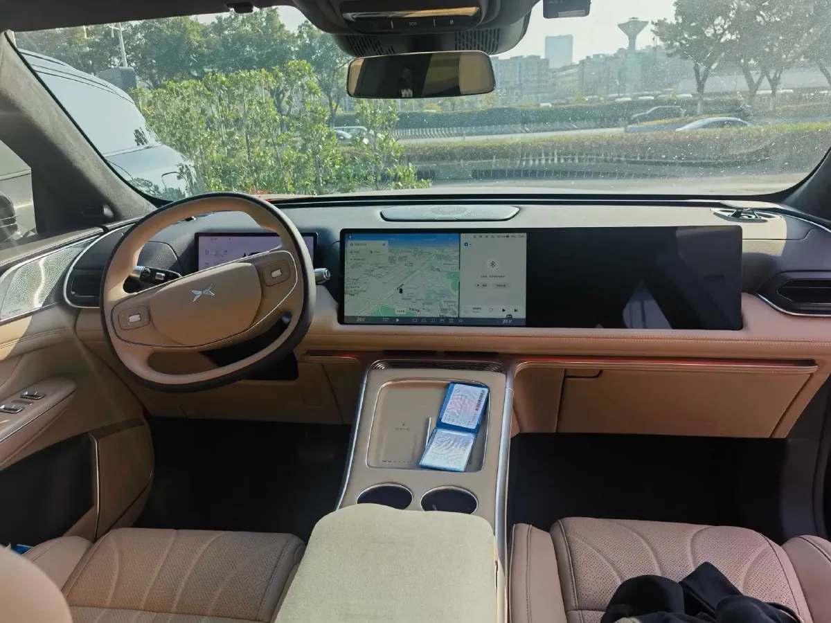 2025 Xpeng G9 BEV 93.1KWH,autocango,china used car exporter,china ev exporter,chinese used car exporter,chinese used ev exporter