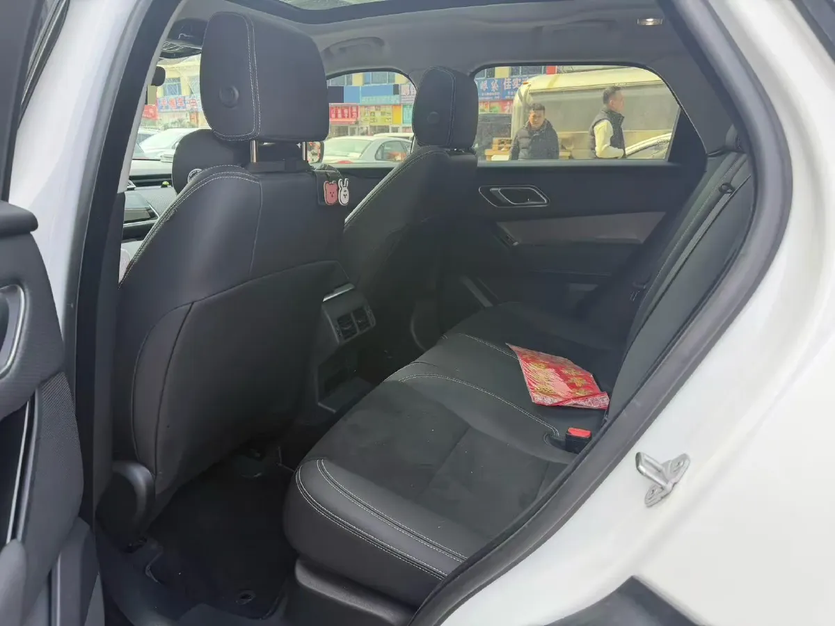 2022 Land Rover Range Rover Velar 2.0T 250HP L4 8AT,autocango,china used car exporter,china ev exporter,chinese used car exporter,chinese used ev exporter