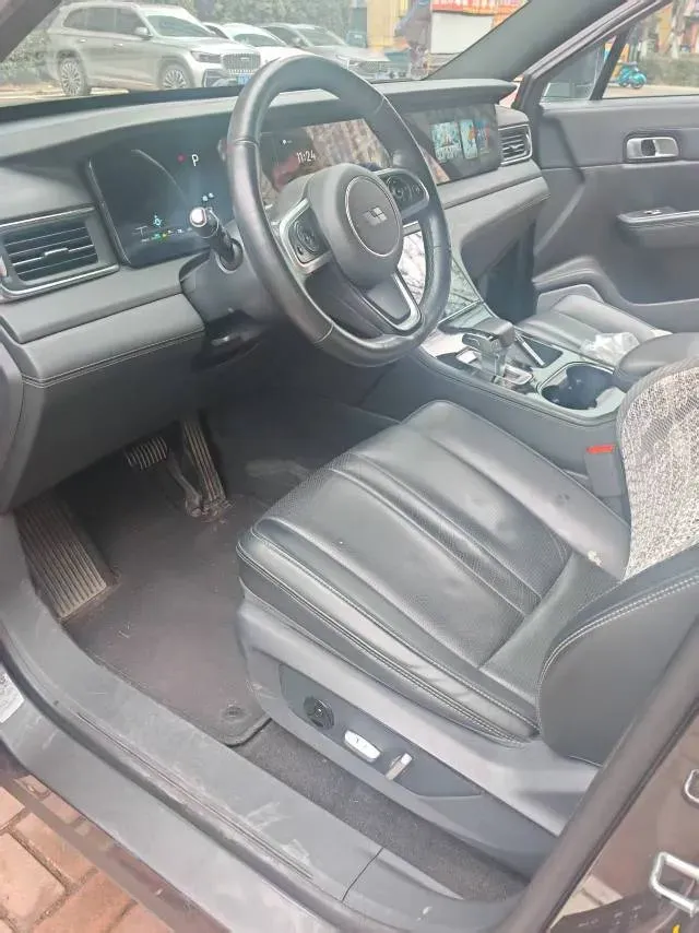 2020 Li ONE Range Extended 131HP REEV 40.5KWH,autocango,china used car exporter,china ev exporter,chinese used car exporter,chinese used ev exporter